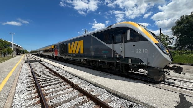 VIA Rail and Unifor reach tentative agreement, avoiding a strike