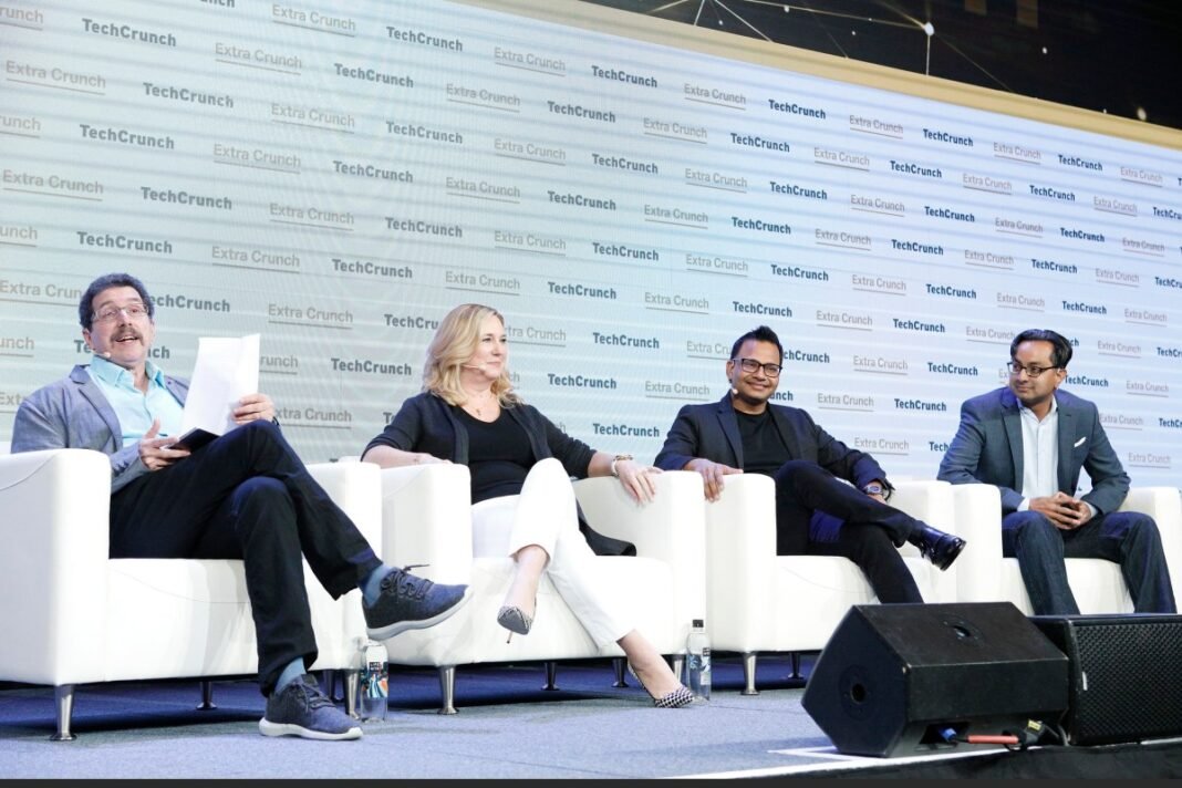 At TechCrunch Disrupt 2025, Medha Agarwal, Jyoti Bansal, and Jennifer Neundorfer discuss what makes a pitch land