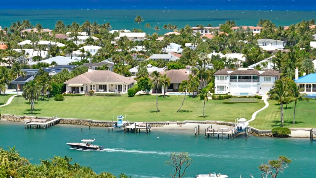 ​Here’s how the luxury real estate market is splitting up