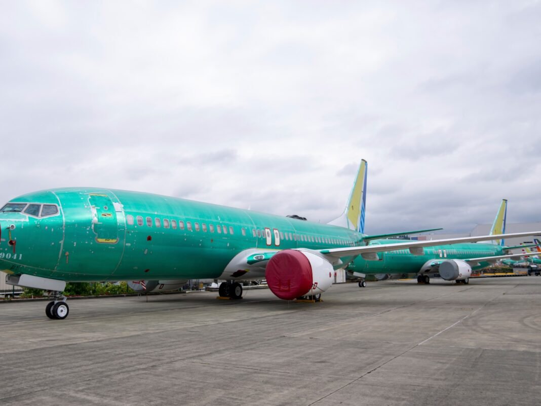 US Factory Orders Plummet in April as Tariff Impact Brings Spending to a Standstill