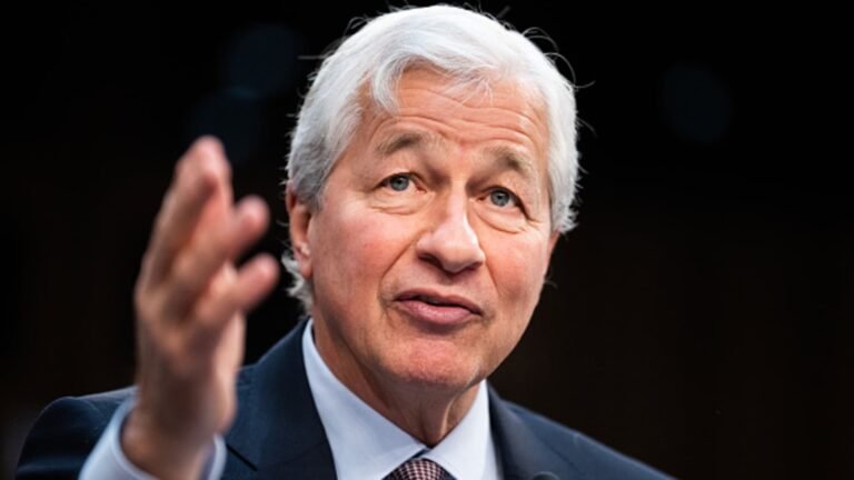 Sure! Here’s a more engaging version of the title:

**”Why Jamie Dimon’s Gloomy Economic Outlook Might Actually Be a Wake-Up Call”**