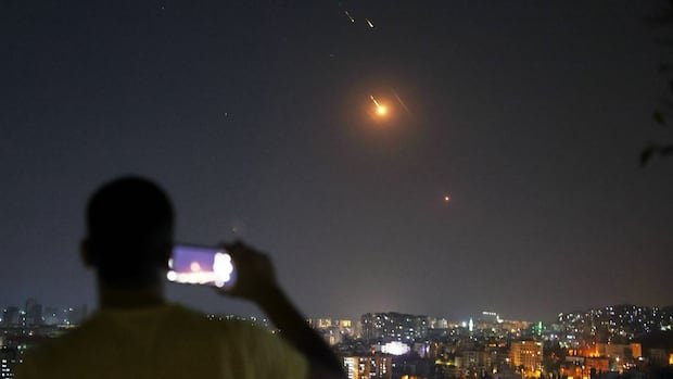 Israel Launches Fierce Airstrike Blitz Targeting Iran’s Core Strongholds