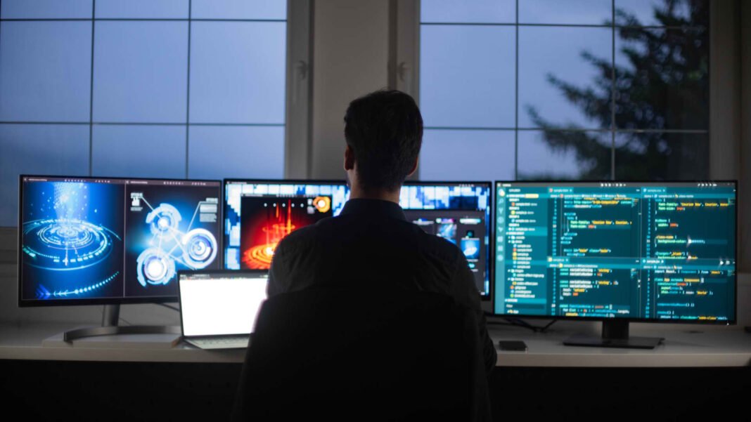 Engineer Balances Multiple Startup Jobs, Sparking Expert Warnings About the Hidden Dangers of ‘Extreme’ Hustle Culture