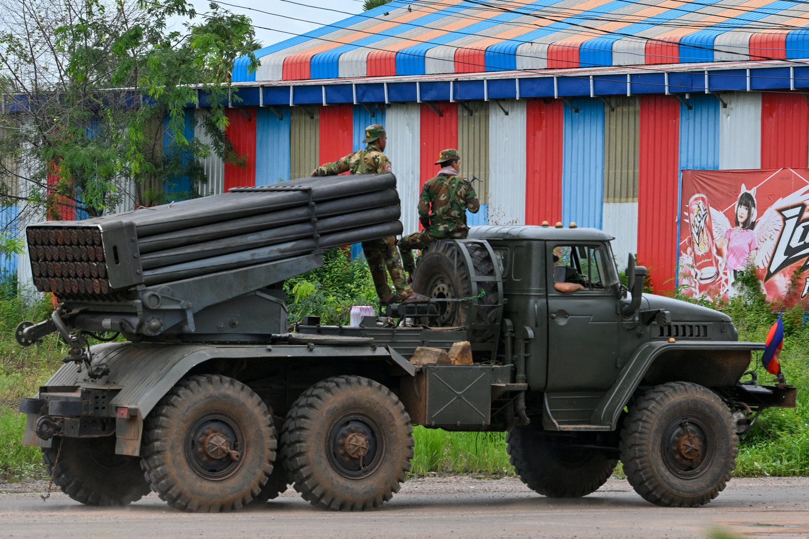 Cambodian soldiers