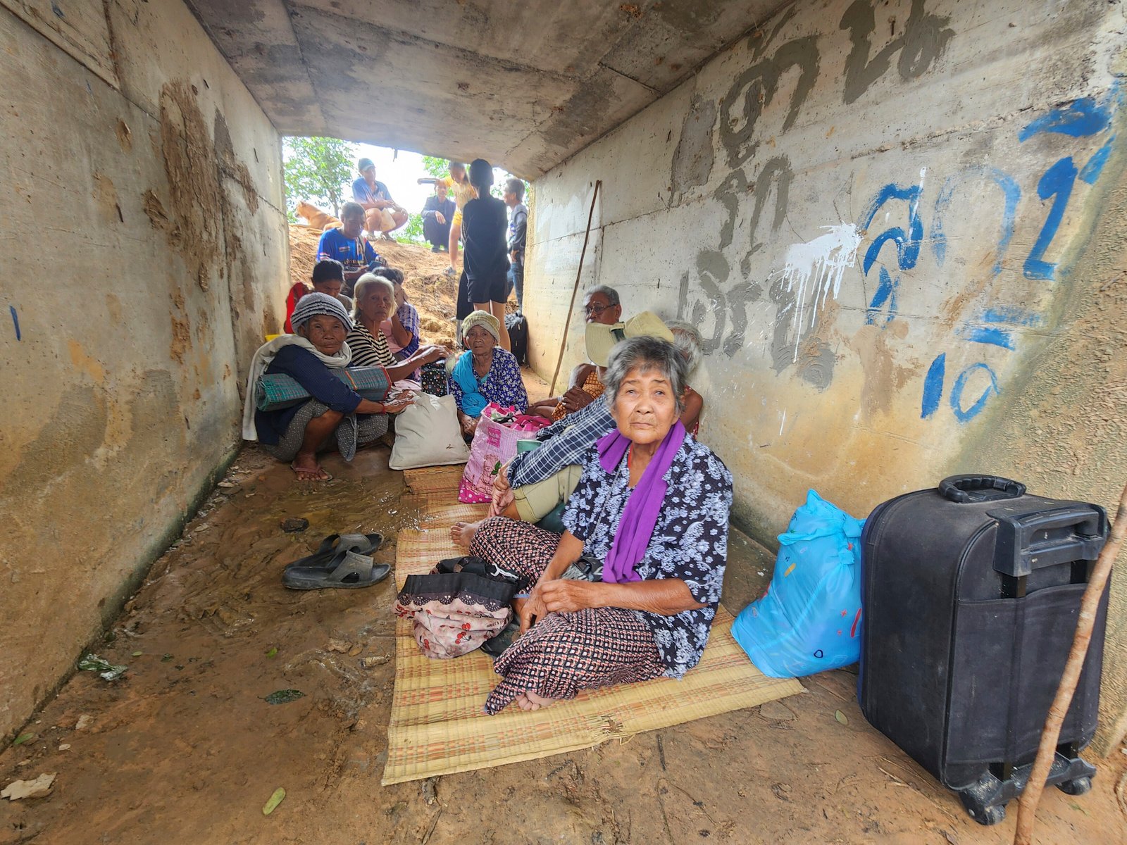 Thai civilians seeking refuge due to border clashes