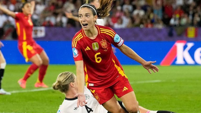 Aitana Bonmati celebrates after scoring Spain's winner