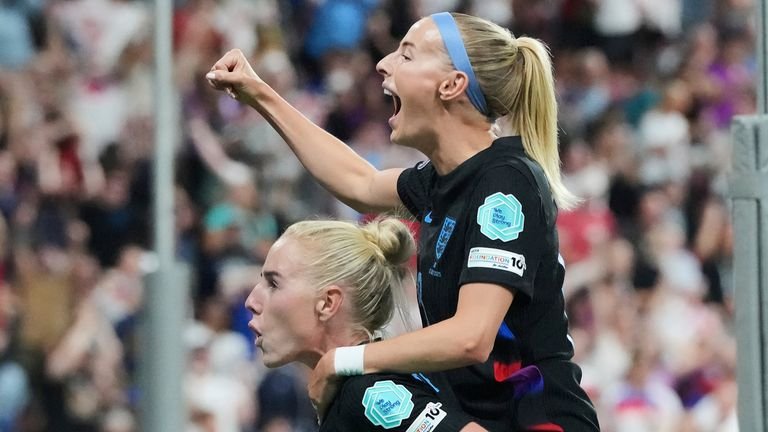Chloe Kelly as key substitute for Sarina Wiegman at Euro 2025