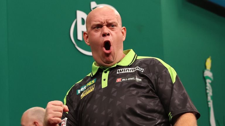 Michael van Gerwen competing with fresh look at US Darts Masters