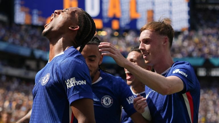 chelsea's Joao Pedro celebrates scoring against PSG