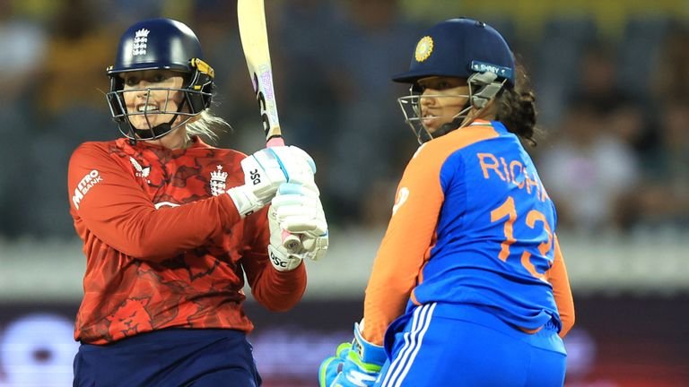 Sophie Ecclestone batting