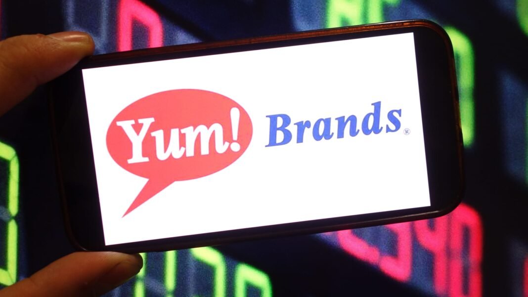 Yum Brands Stumbles: Pizza Hut and KFC Struggle to Win Over U.S. Customers