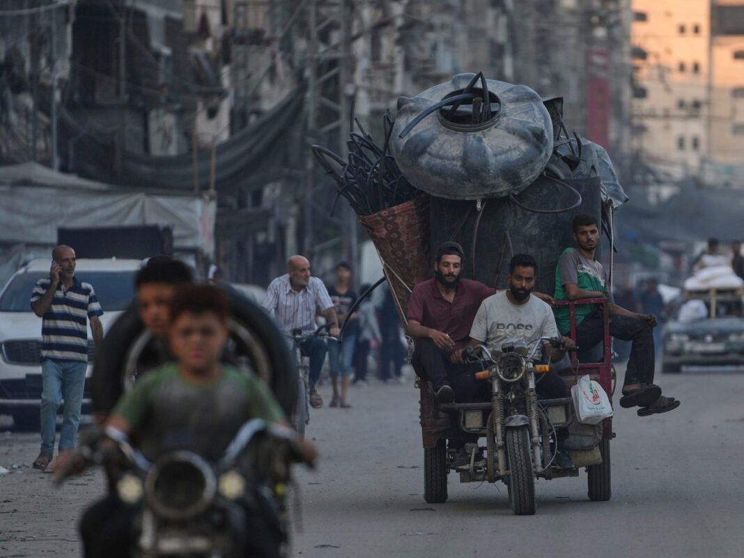 We Are on the Streets’: Palestinians Flee as Israel’s Fierce Assault Ravages Gaza City