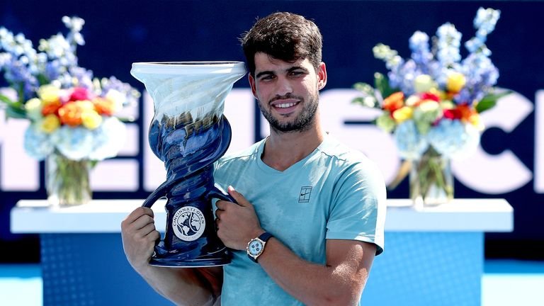 Carlos Alcaraz celebrates winning ATP Masters title at Cincinnati