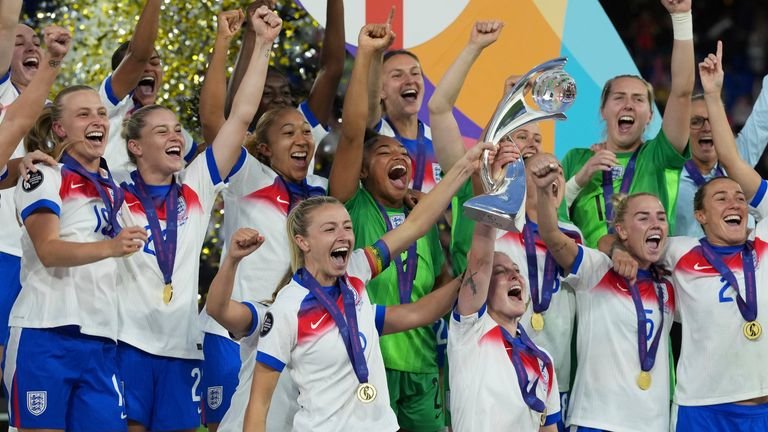 The Lionesses celebrating after winning Euro final against Spain