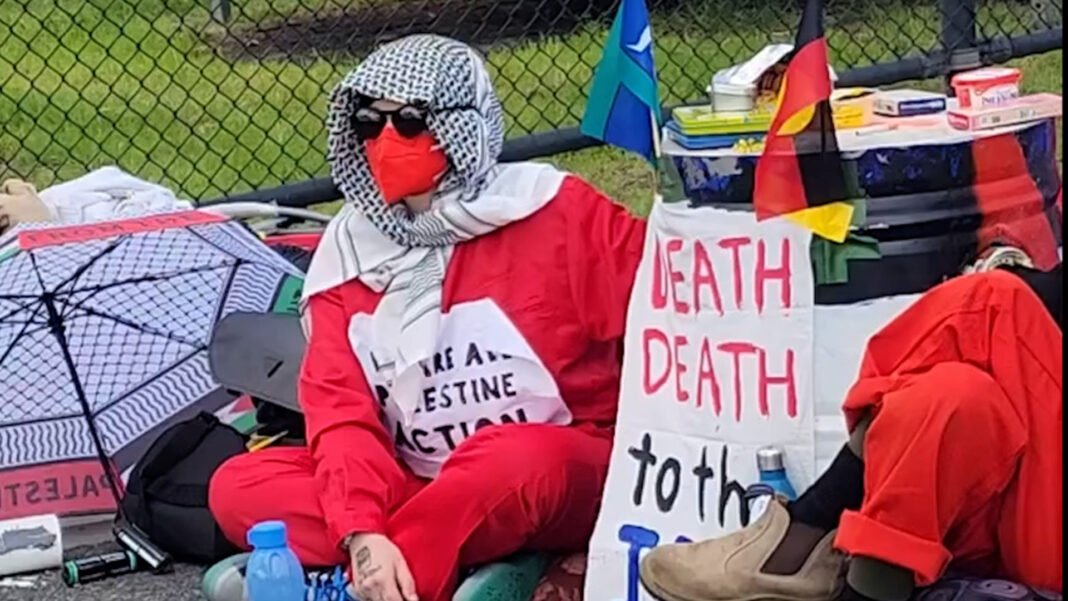Activists block Melbourne wharf to protest sale of weapons to Israel