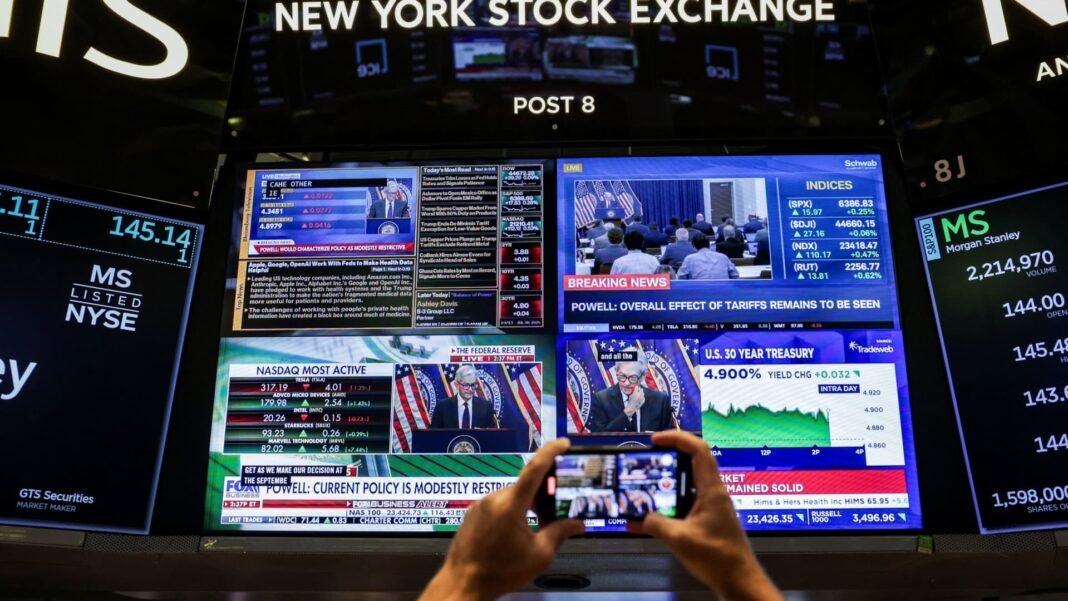 Wall Street’s High-Stakes Gamble: Betting Big on Fed Rate Cuts as Job Growth Slows