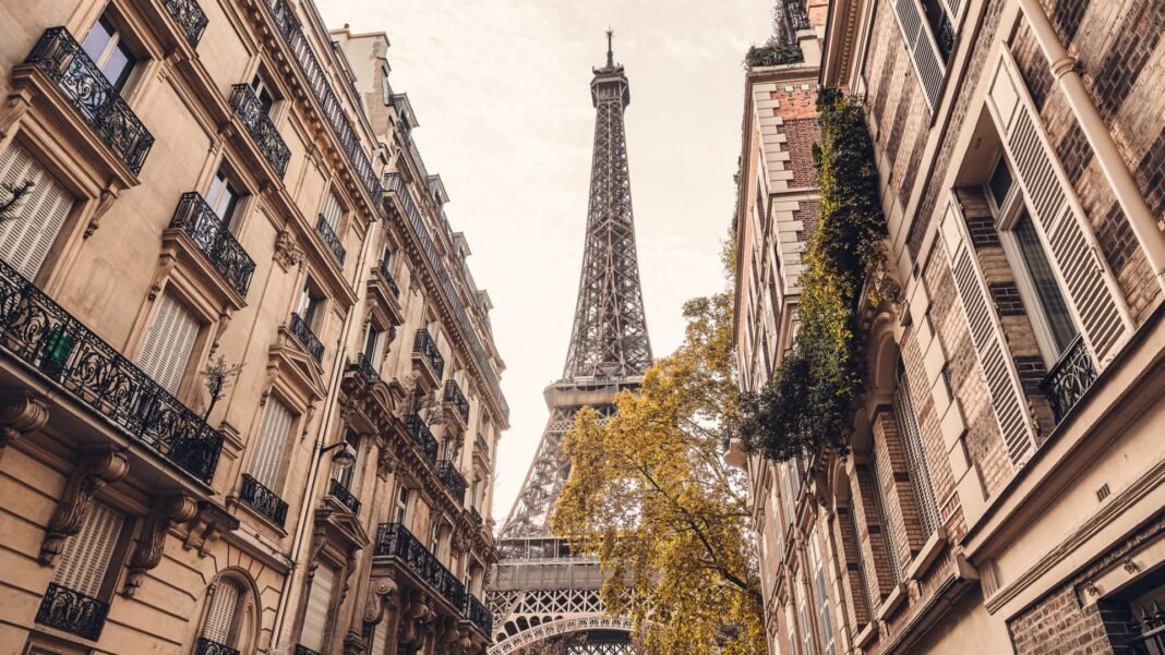 European Markets Soar at Opening Amid High-Stakes French Confidence Vote Spotlight