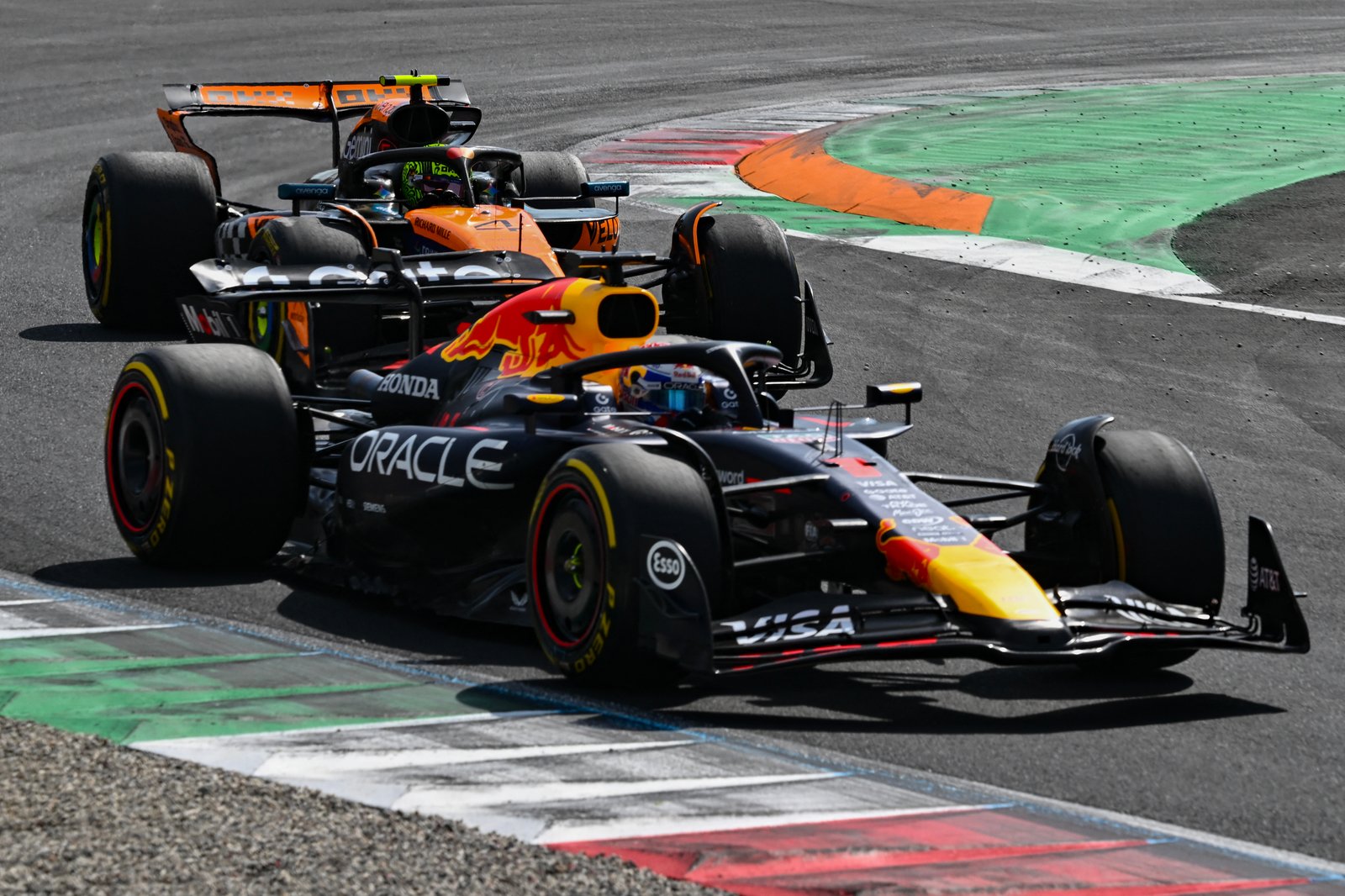Max verstappen leading Lando Norris during italian GP