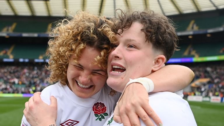 Ellie Kildunne and Hannah Botterman preparing for England's semi-final