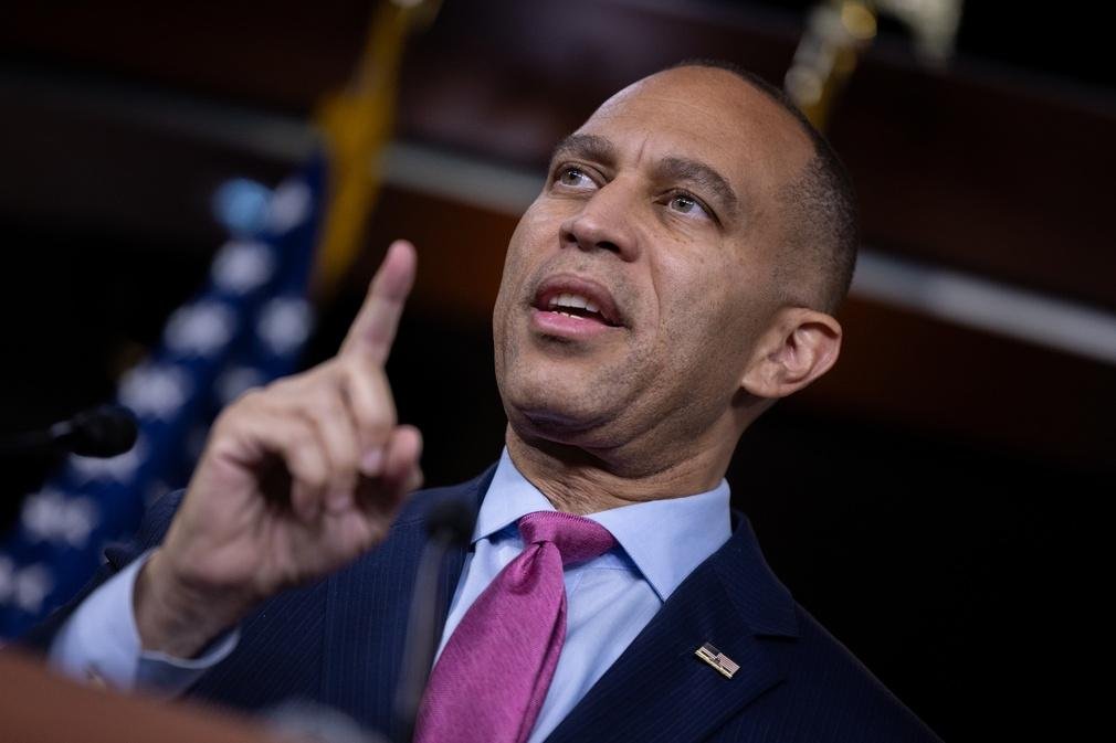 Elon Musk Alleges CNN ‘Busted’ Jeffries Over Health care Debate At Center Of Shutdown Negotiations