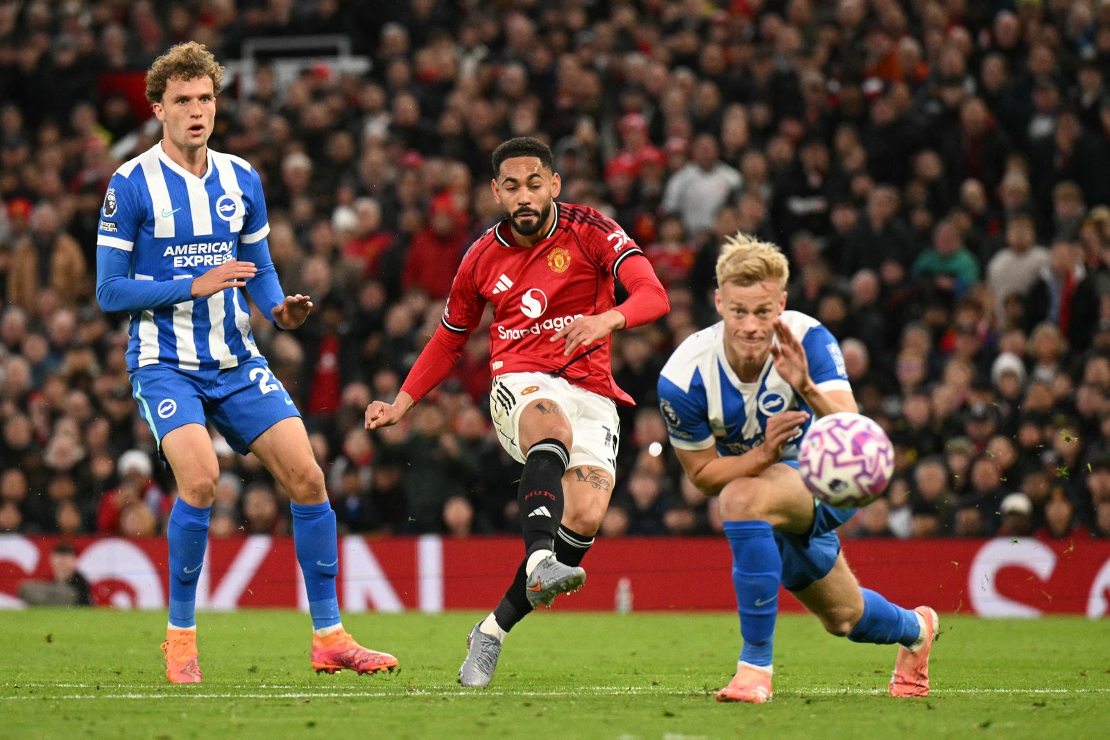 Matheus Cunha scoring against Brighton