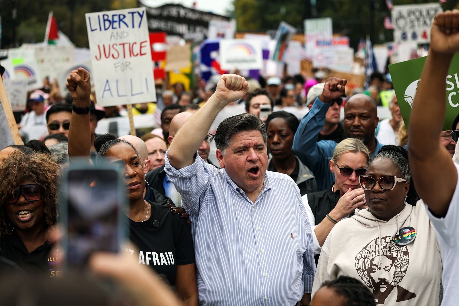Crowd with Illinois governor JB Pritzker at Chicago rally