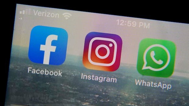 Facebook owner Meta wins U.S. antitrust case, won’t have to break off Instagram, WhatsApp