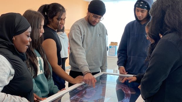 Younger-skewing co-op programs aim to spark teen interest in health care