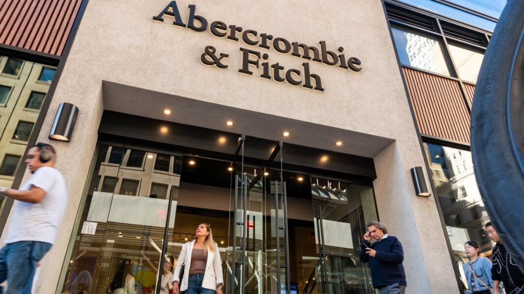 Abercrombie shares soar 20% on Hollister growth, strong earnings beat