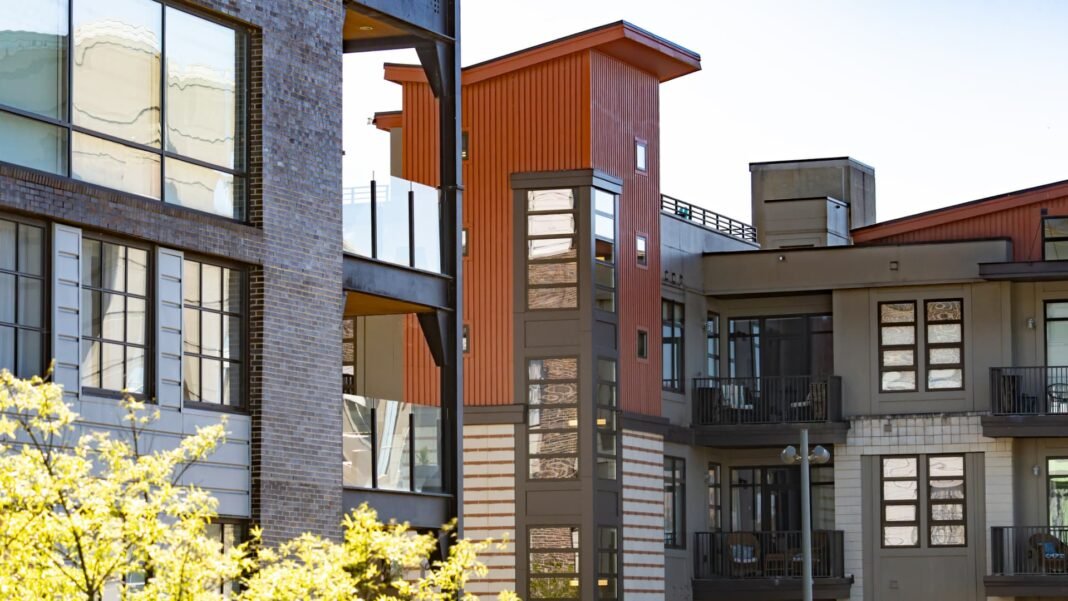 October’s CRE Bid Showdown: How Multifamily Housing Stole the Spotlight