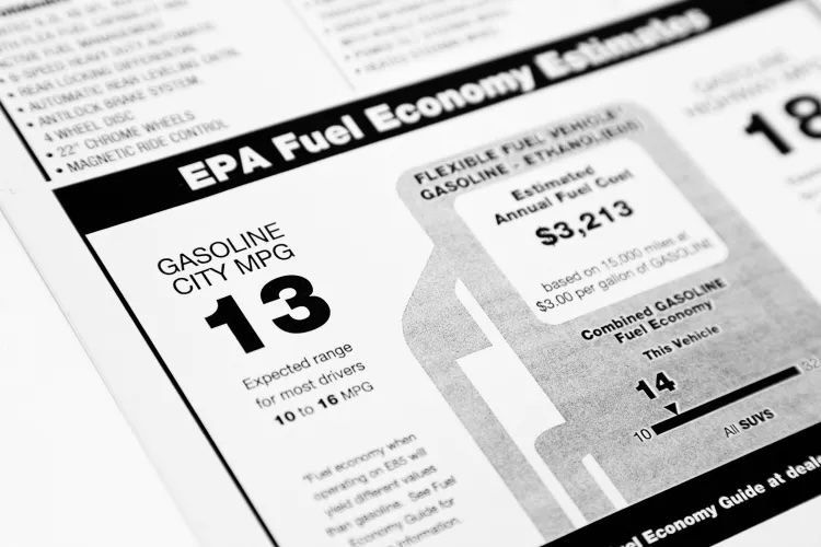 EPA fuel mileage rating displayed on large SUV