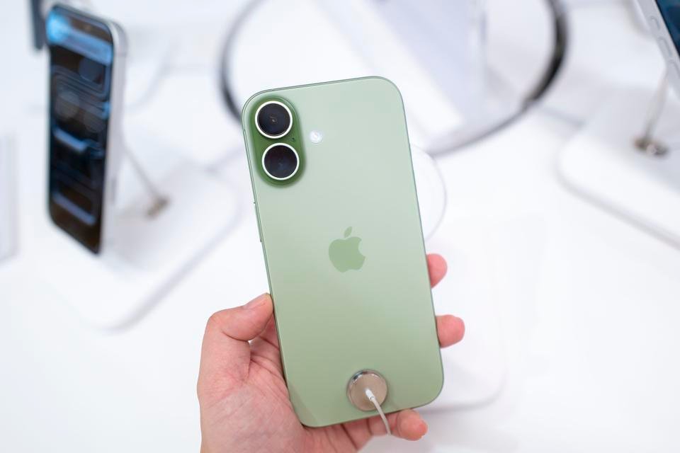 Newest Apple Smartphone Models Available in China