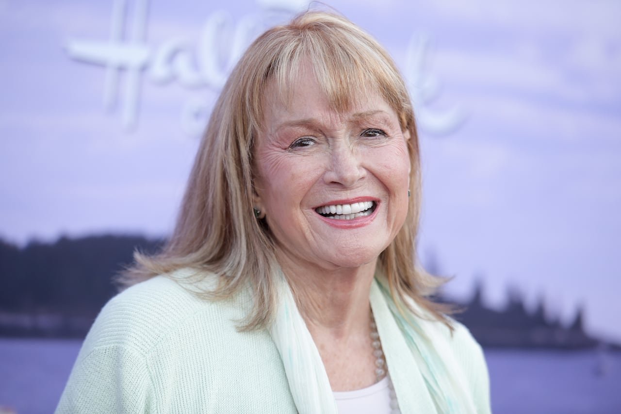 Diane Ladd smiling during Hallmark event