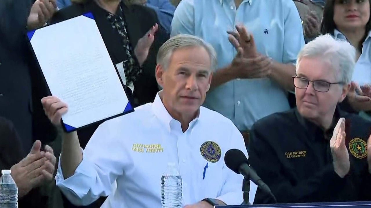 Texas governor chartering plane sending migrants