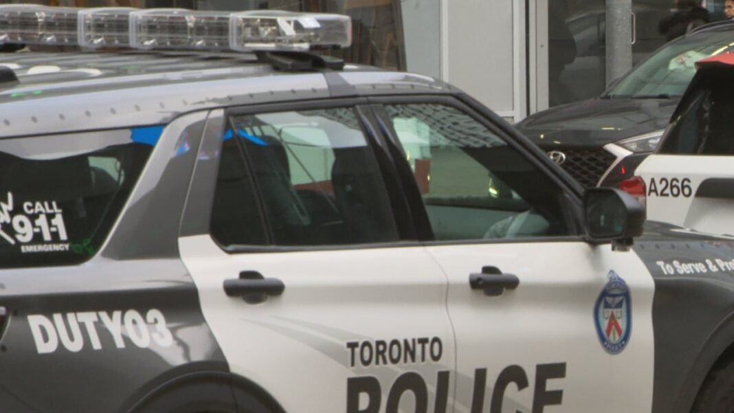 Transit employee stabbed customer first at Dundas Station last week: Toronto police