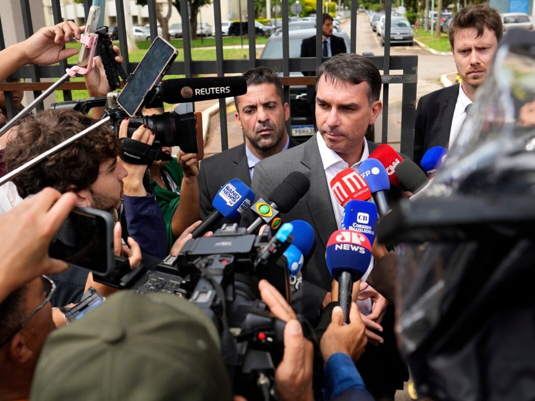 Flavio Bolsonaro Retracts Controversial ‘Price’ Comment as 2026 Election Buzz Heats Up