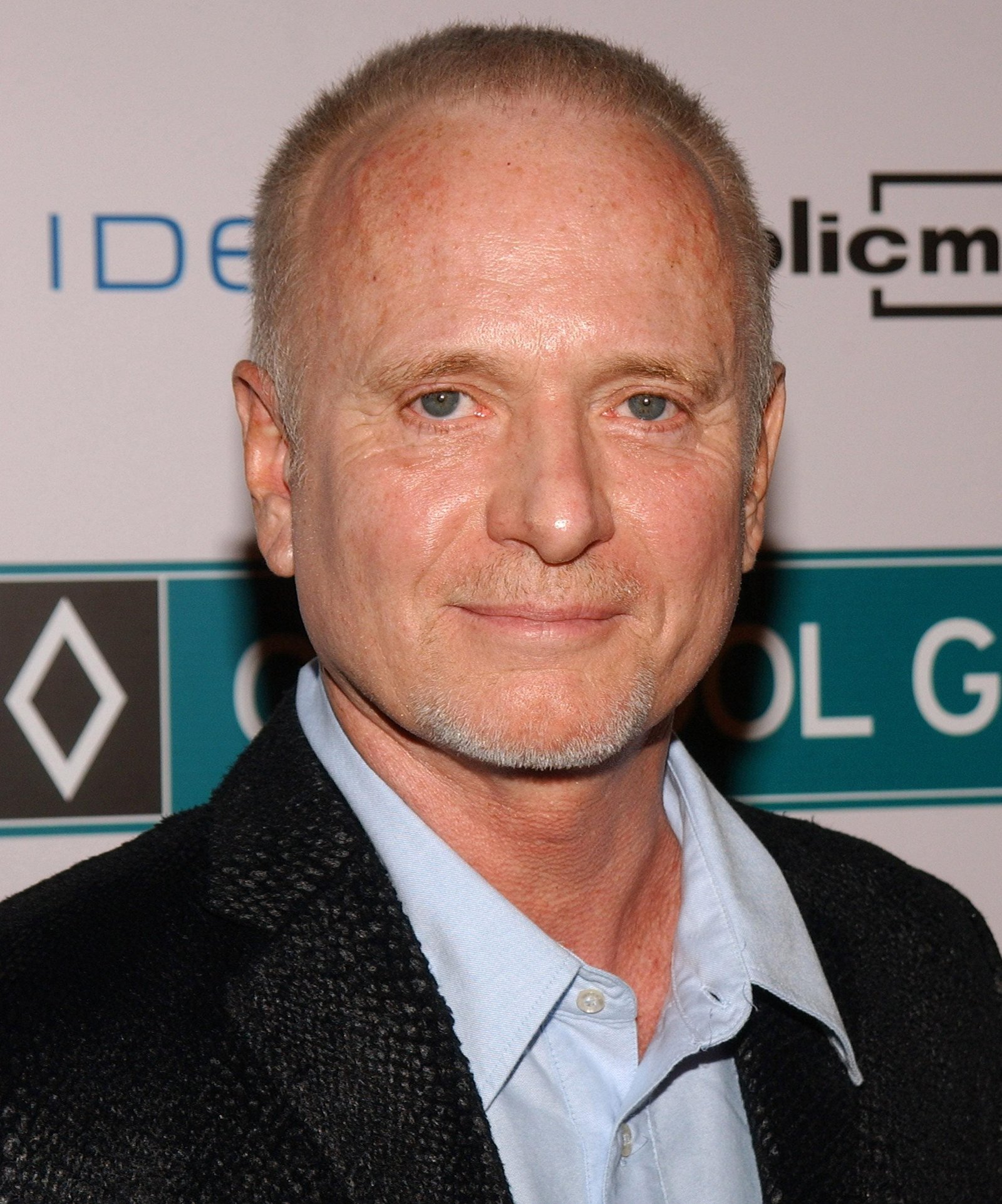 Anthony Geary arriving at film premiere