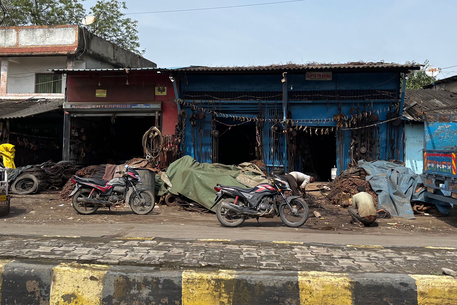 Shops stocked with daily yields from ship-breaking