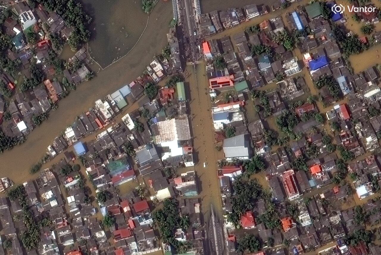 Satellite photo illustrating flooded roads around Colombo