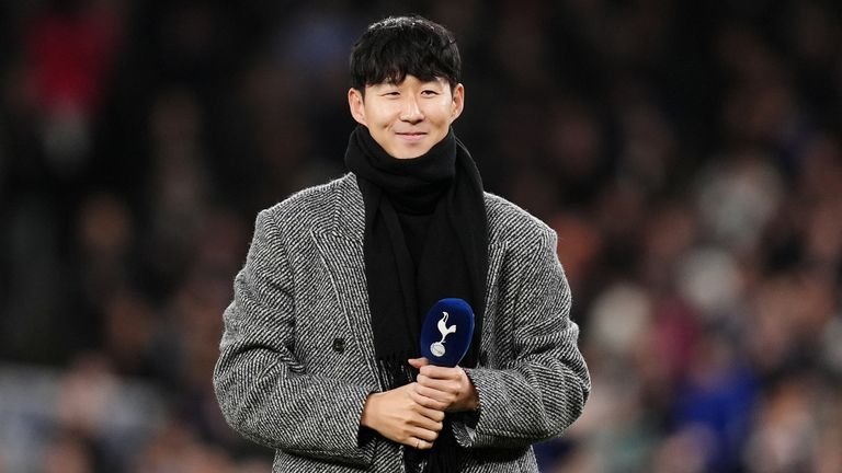 Heung-Min Son returns as fan favorite before match kickoff