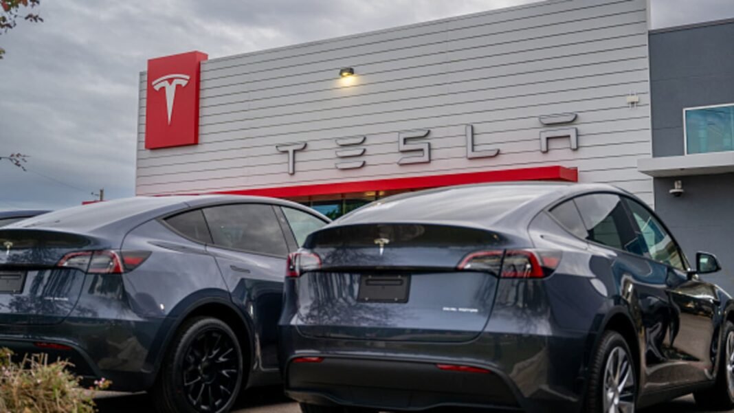 Tesla’s Q4 Deliveries Slide 16% to 418,227 as Market Dynamics Shift