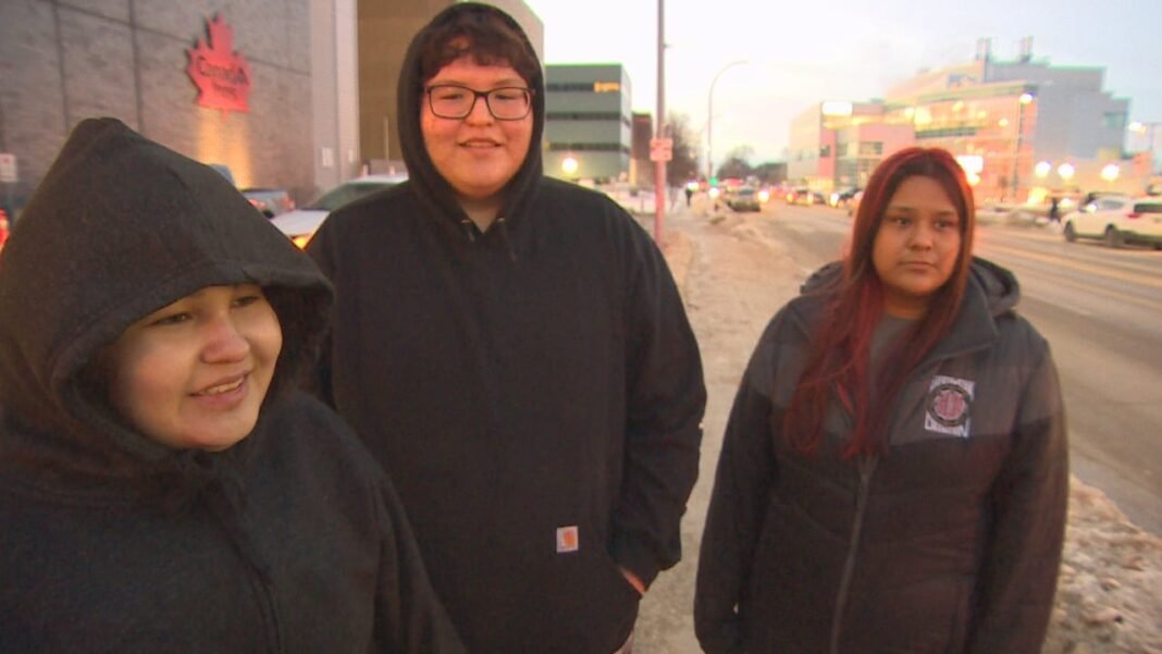 I Woke Up Buried in Snow”: The Harrowing Story of Three Teens Airlifted to Winnipeg After Devastating Bus Rollover