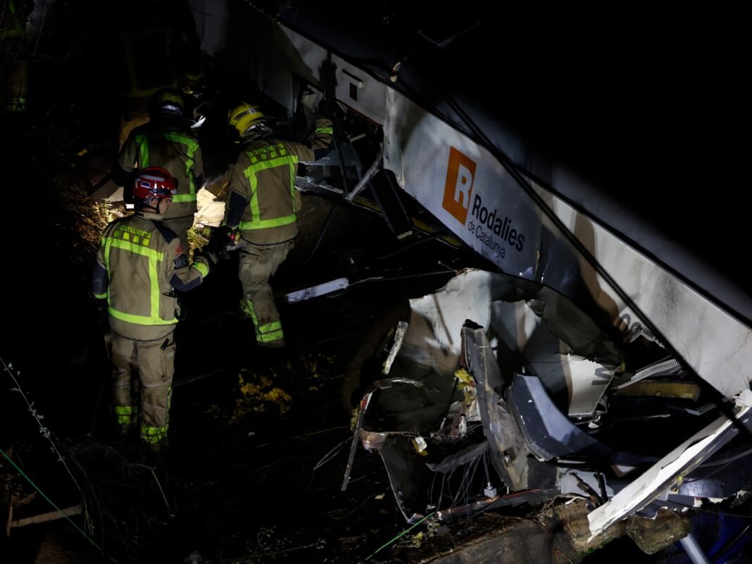Barcelona rail crash kills 1 days after deadly train wreck in Spain’s south
