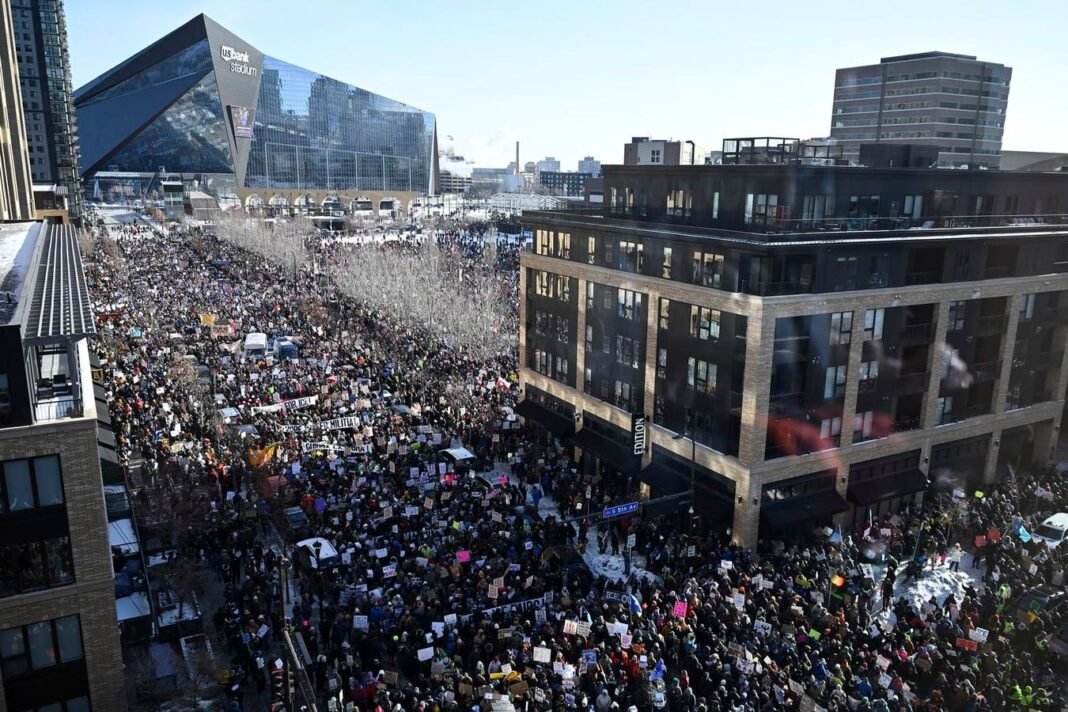 Thousands Defy Freezing Temps to Rally Against ICE in Minneapolis (Photos)