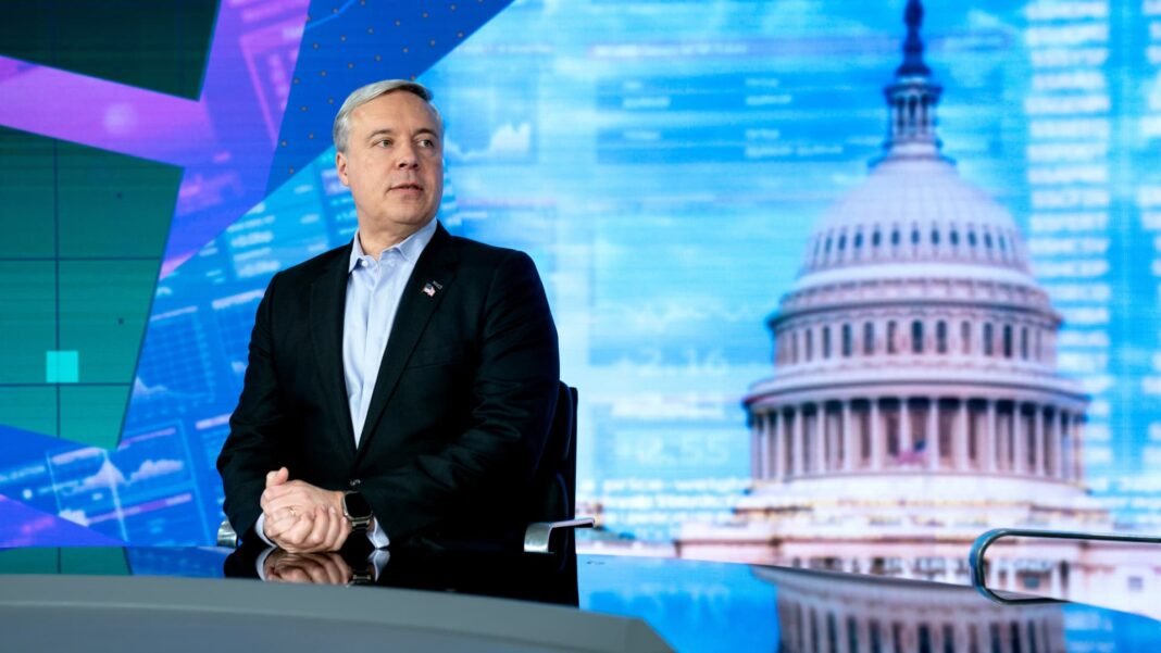 Treasury Severs Ties with Booz Allen After Employee Leaks Trump Tax Records, Triggering Stock Plunge