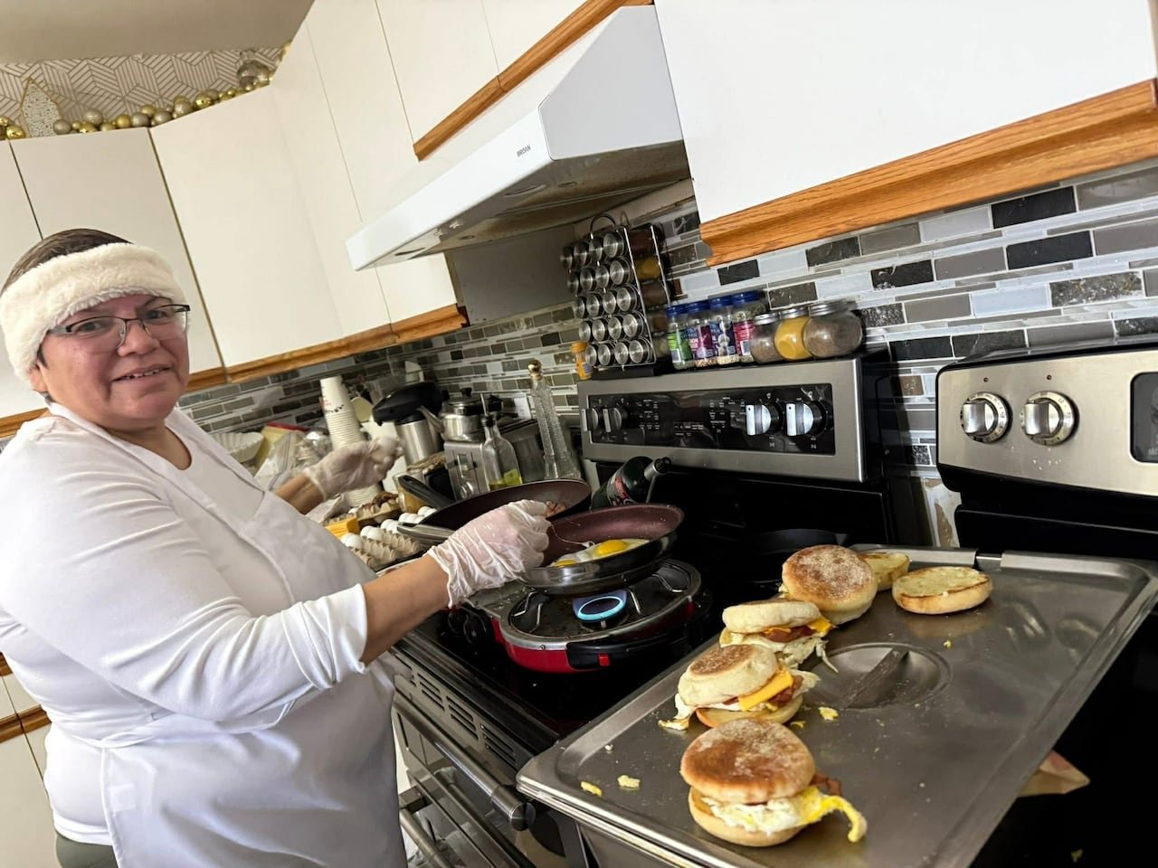 Volunteer preparing meals