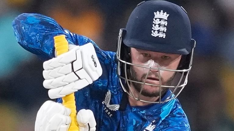 Ben Duckett playing shot during cricket match