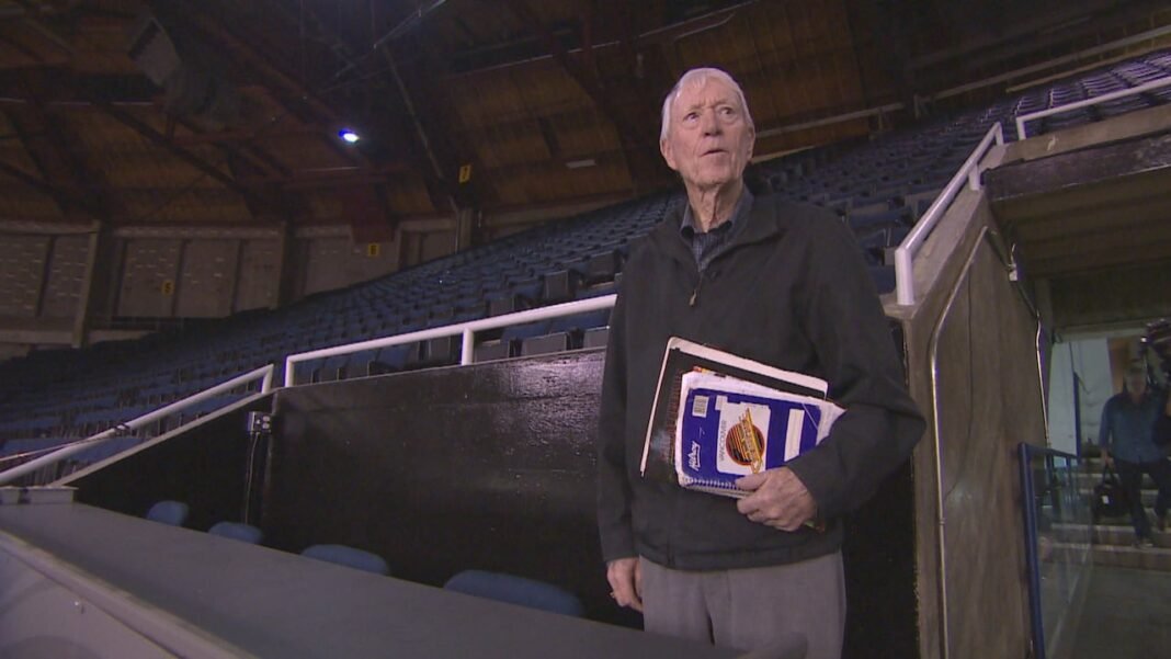 Veteran Vancouver Canucks announcer Jim Robson dead at 91