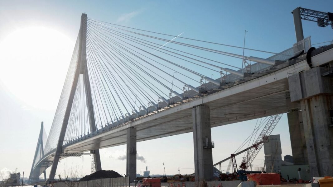 Windsor Councillor Calls for Tunnel Plan as Ambassador Bridge Owners Resist New Crossing Proposal