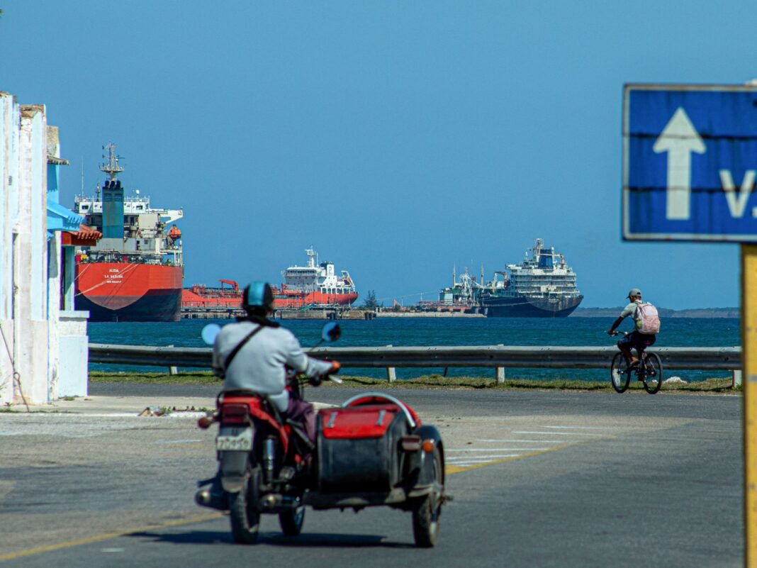 US Approves Venezuelan Oil Shipments to Cuba as Caribbean Tensions Escalate